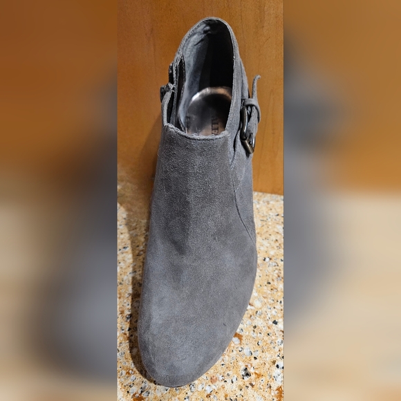 Alfani Solid Ankle Boot Size 7.5 - Picture 6 of 9